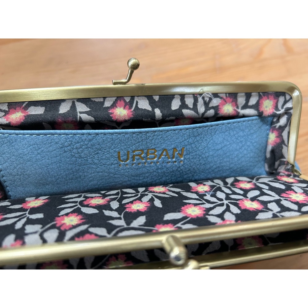 Urban Expressions Blue Vegan Leather Kiss Lock Floral Lined Clutch Wallet Pouch - Picture 2 of 8